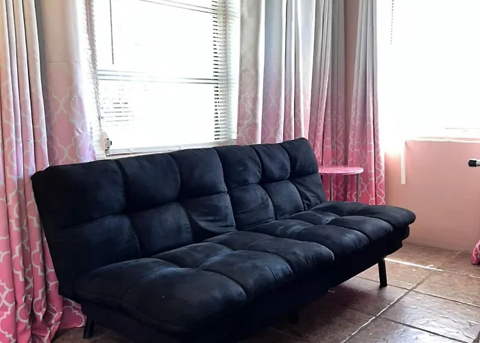 Bright 3br, Dogs, Fenced Yard, Fsu & Dwntown Сasa de vacaciones *