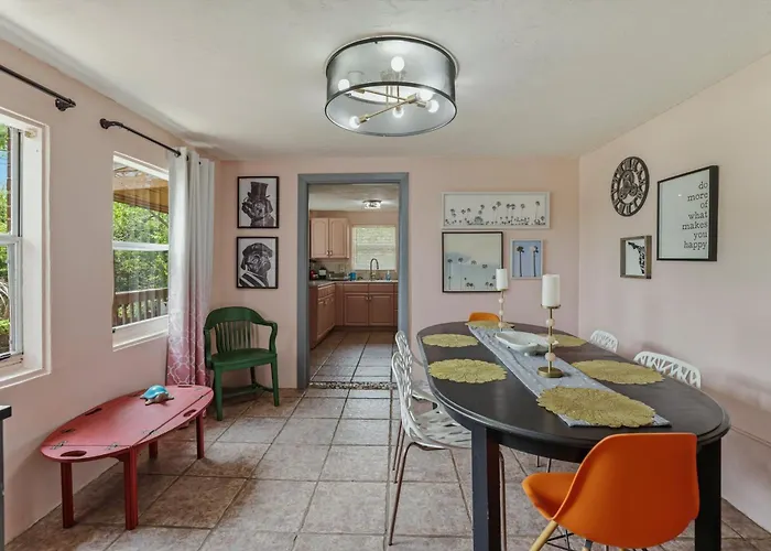 Bright 3br, Dogs, Fenced Yard, Fsu & Dwntown Сasa de vacaciones *