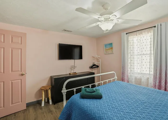 Сasa de vacaciones Bright 3br, Dogs, Fenced Yard, Fsu & Dwntown Tallahassee